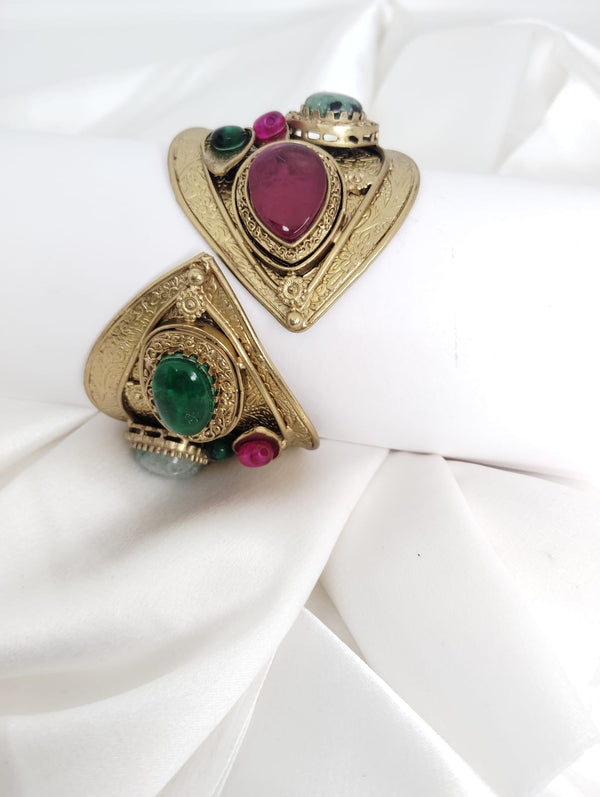 Amrapali,gold plated with stones Covered Cuff Banglebracelet (Fits 2.6" upto wrists sizes)