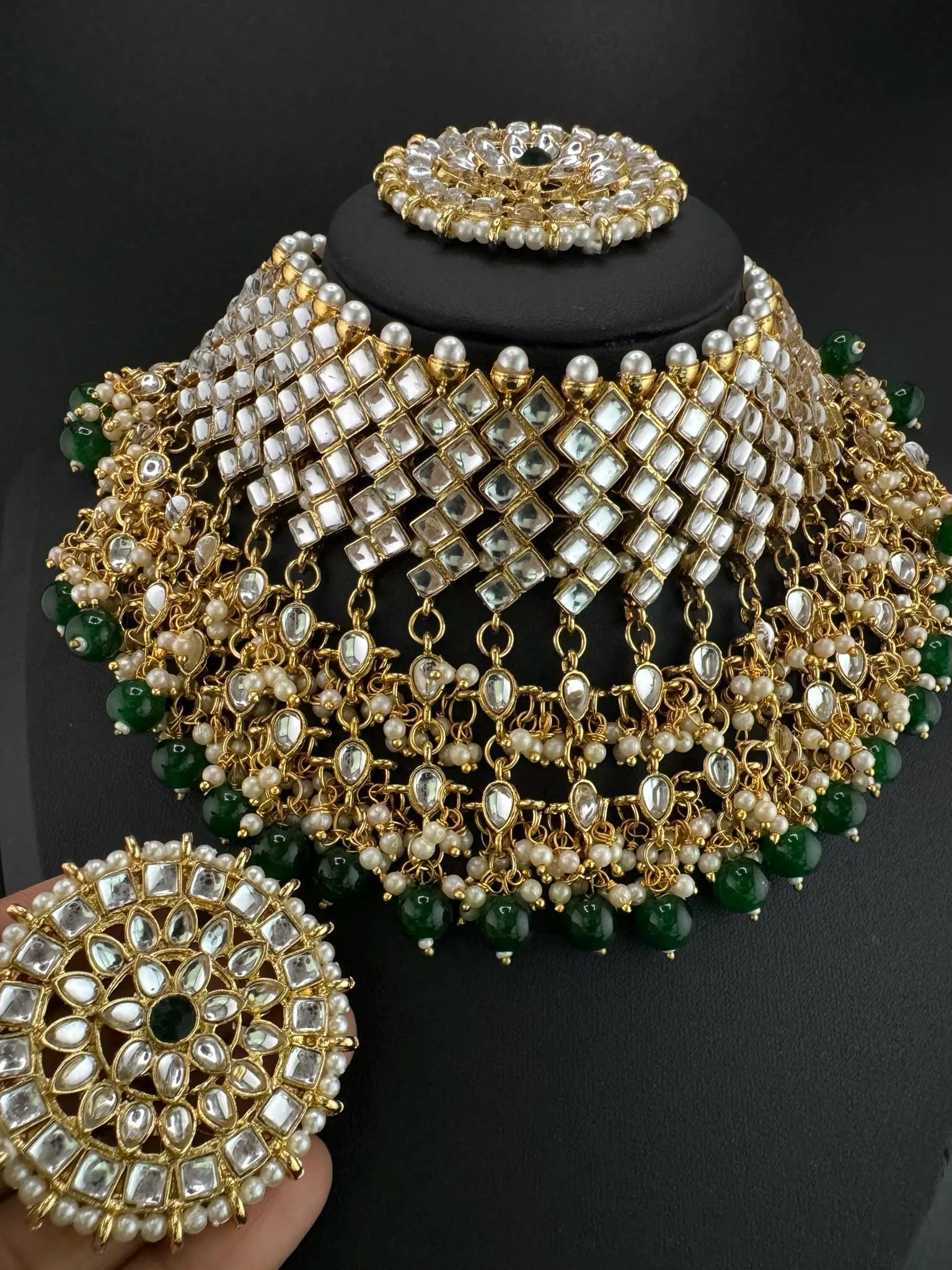 Kundan Bridal Necklace Set with Oversized Suds and Tikka