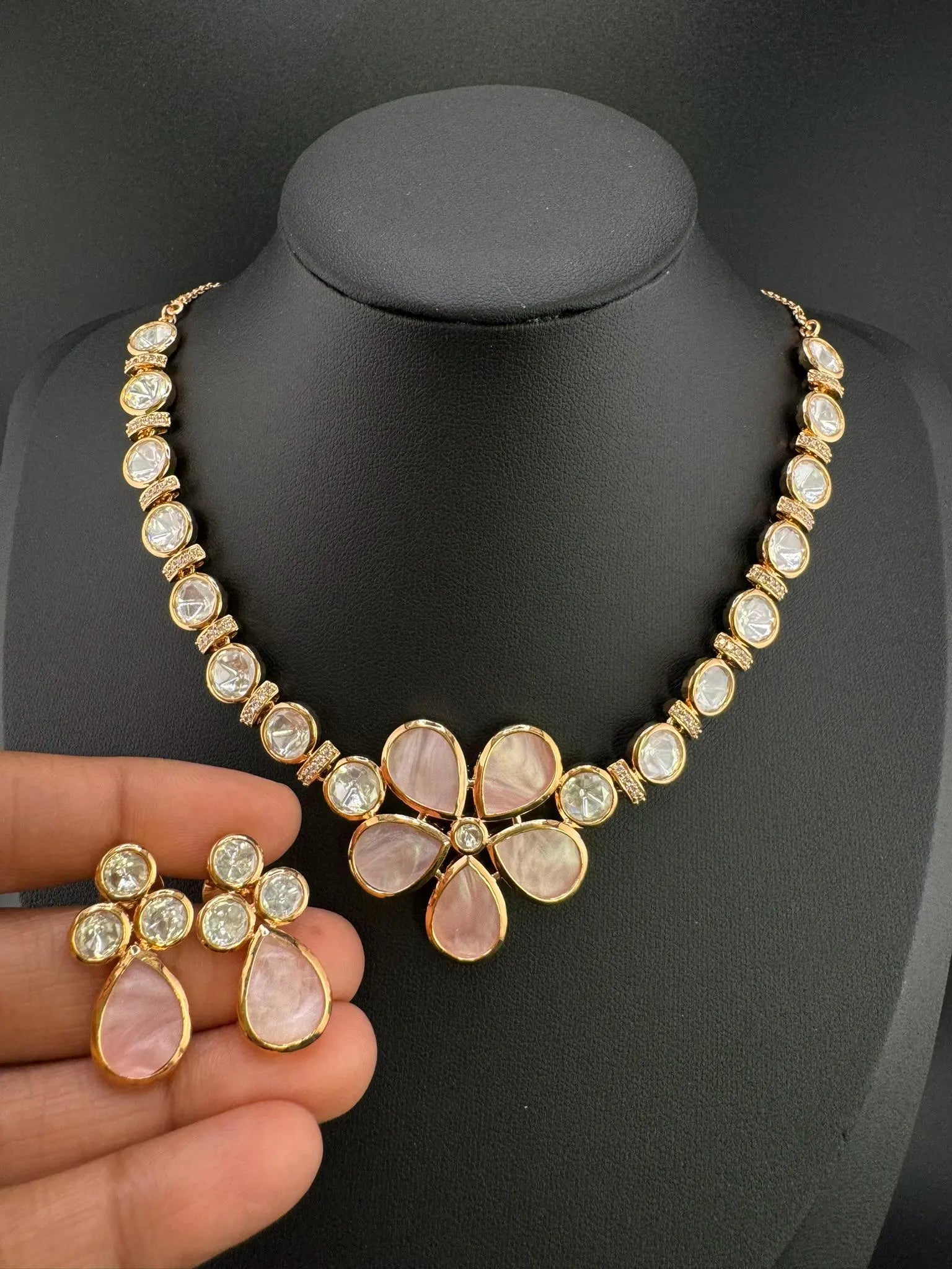 Premium Tyaani inspired Designer Necklace set with Mother Of Pearls and Moissanite Kundan