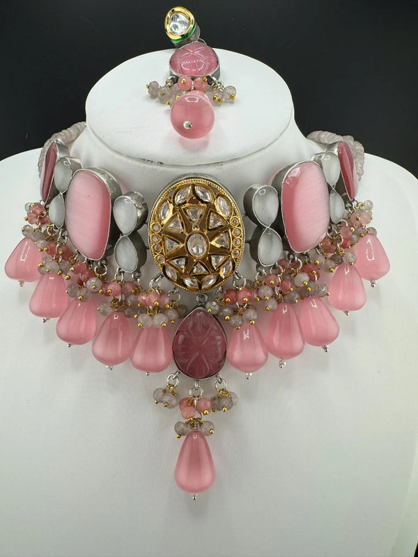 Premium fusion Choker Necklace set with HQ Moissanite kundan, onyx beads and carved stone