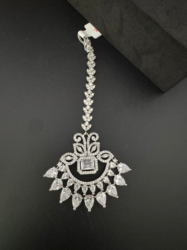 Silver Cubic Zirconia/Diamond Tikka, Indian Maang Tikka, Headpiece, Bridal jewelry (Copy)