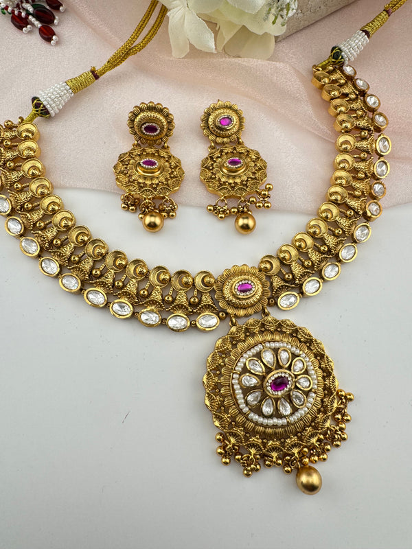 Rajwadi kundan, pearls Gold necklace set, Indian Bridal Jewelry set
