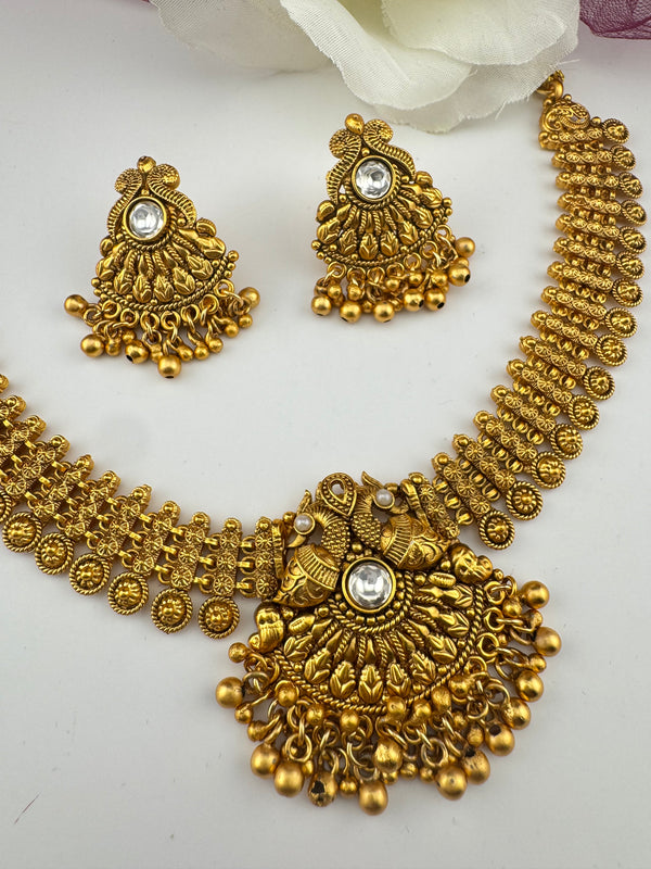 Rajwadi Gold necklace set with earrings, in kundan, Indian Bridal Jewelry set
