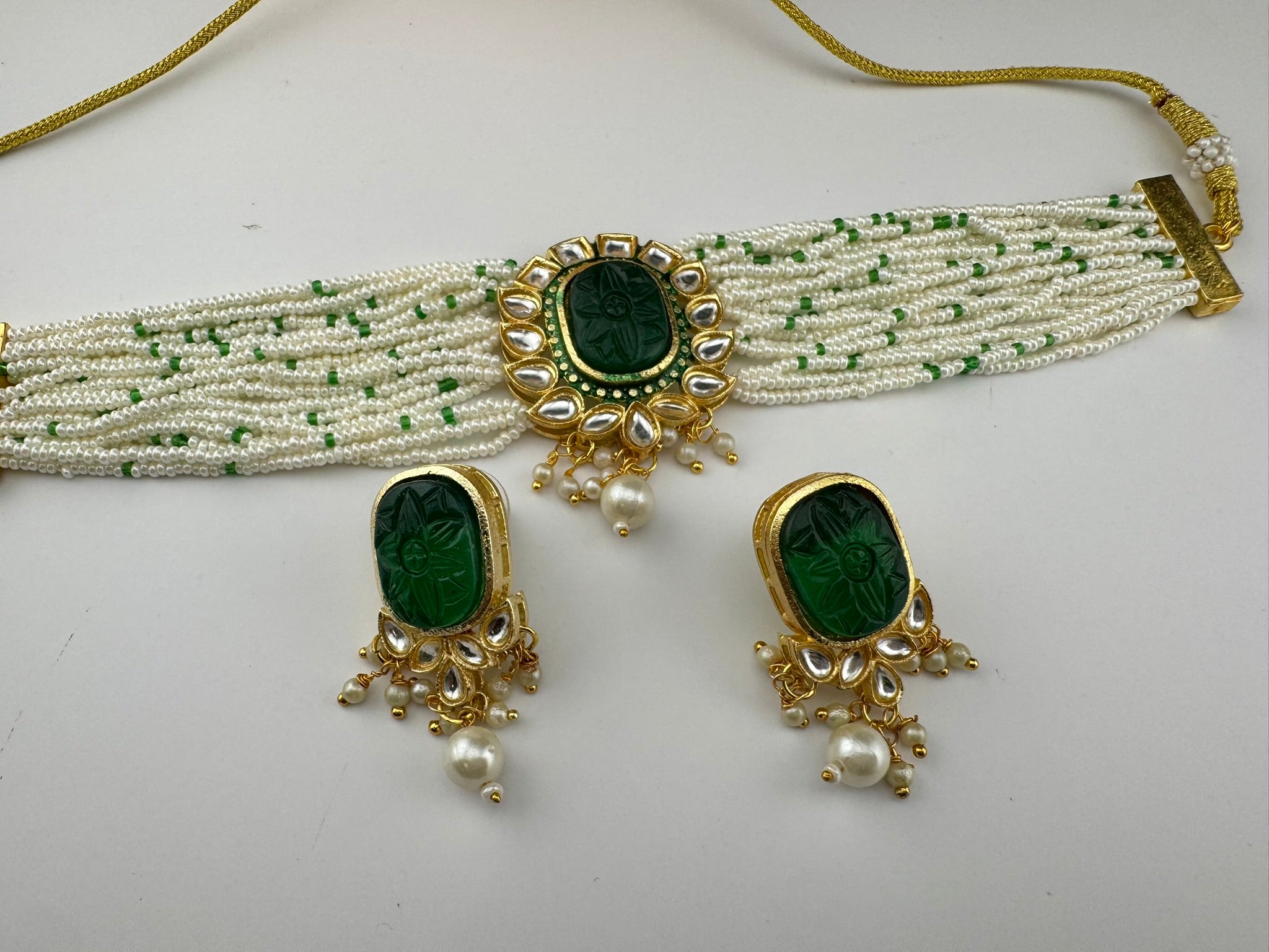 Carved stone and Kundan in small pearls mala Choker Necklace set with studs earrings