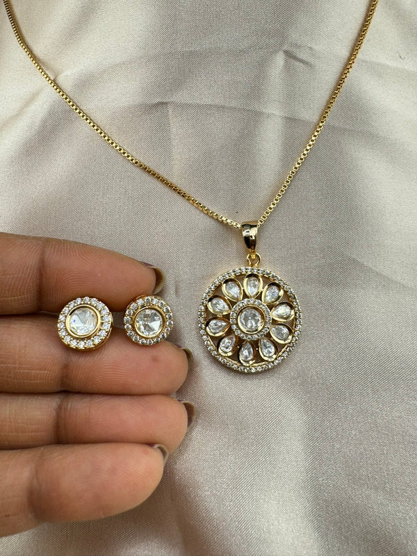 Tyaani Inspired Premium moissanite Kundan, CZ Sleek pendant set with studs/Indian jewelry/silver foil back/Premium Kundan/Bridesmaids gift