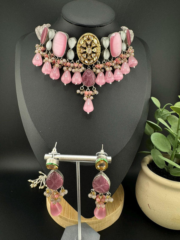 Premium fusion Choker Necklace set with HQ Moissanite kundan, onyx beads and carved stone