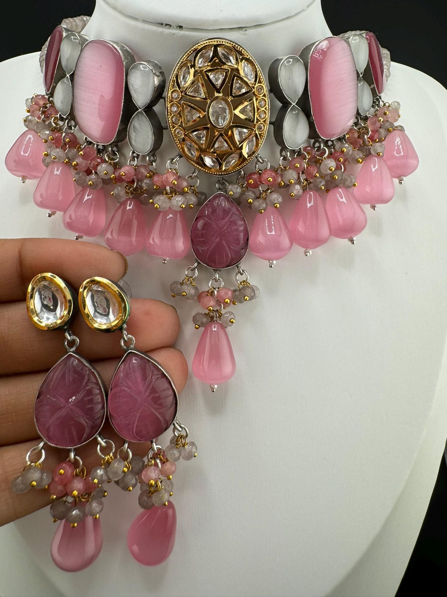 Premium fusion Choker Necklace set with HQ Moissanite kundan, onyx beads and carved stone