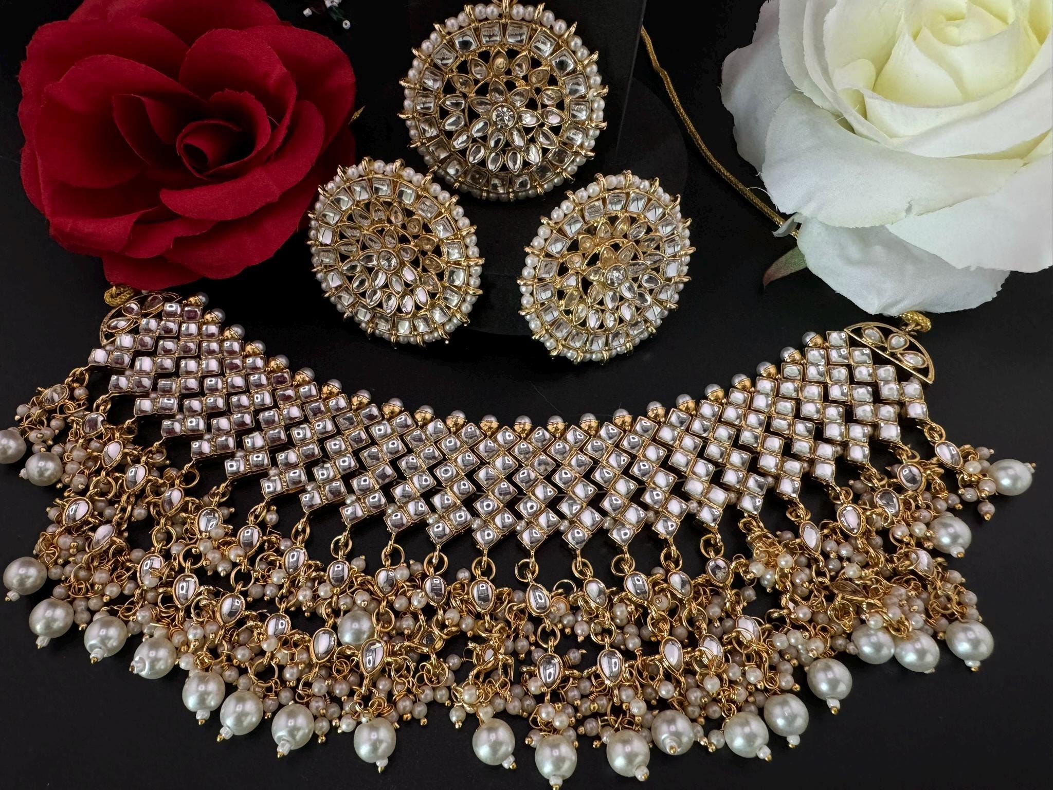 Kundan Bridal Necklace Set with Oversized Suds and Tikka