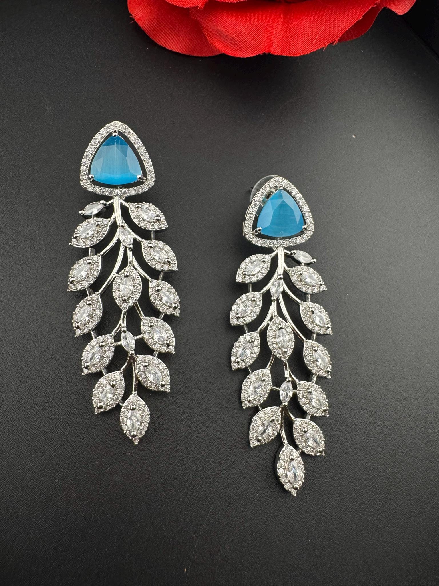 Leaf style Premium Cubic Zirconia, Crystal, Natural stone in silver color Long earrings