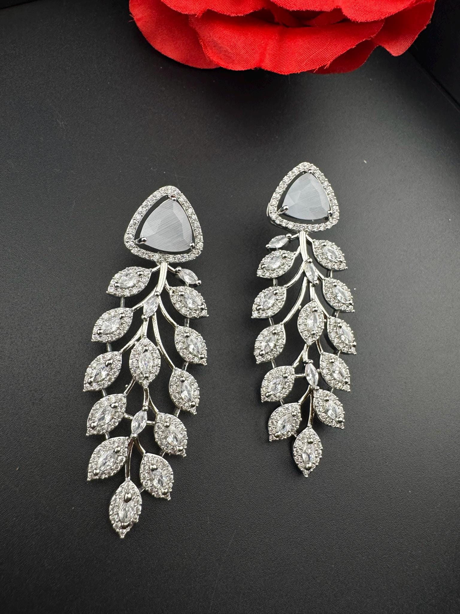 Leaf style Premium Cubic Zirconia, Crystal, Natural stone in silver color Long earrings