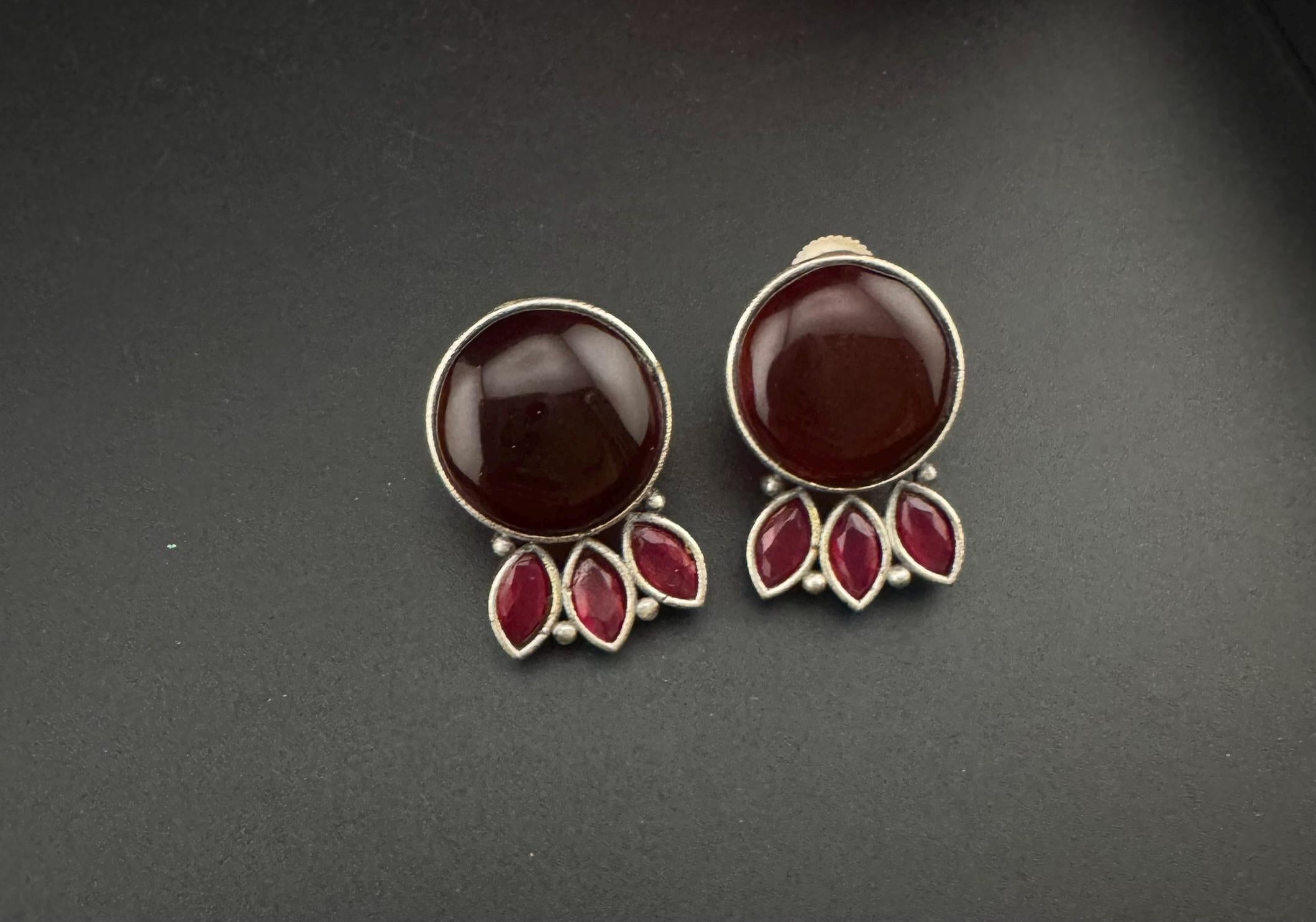 Oxidized German silver, Monalisa Stone studs earring