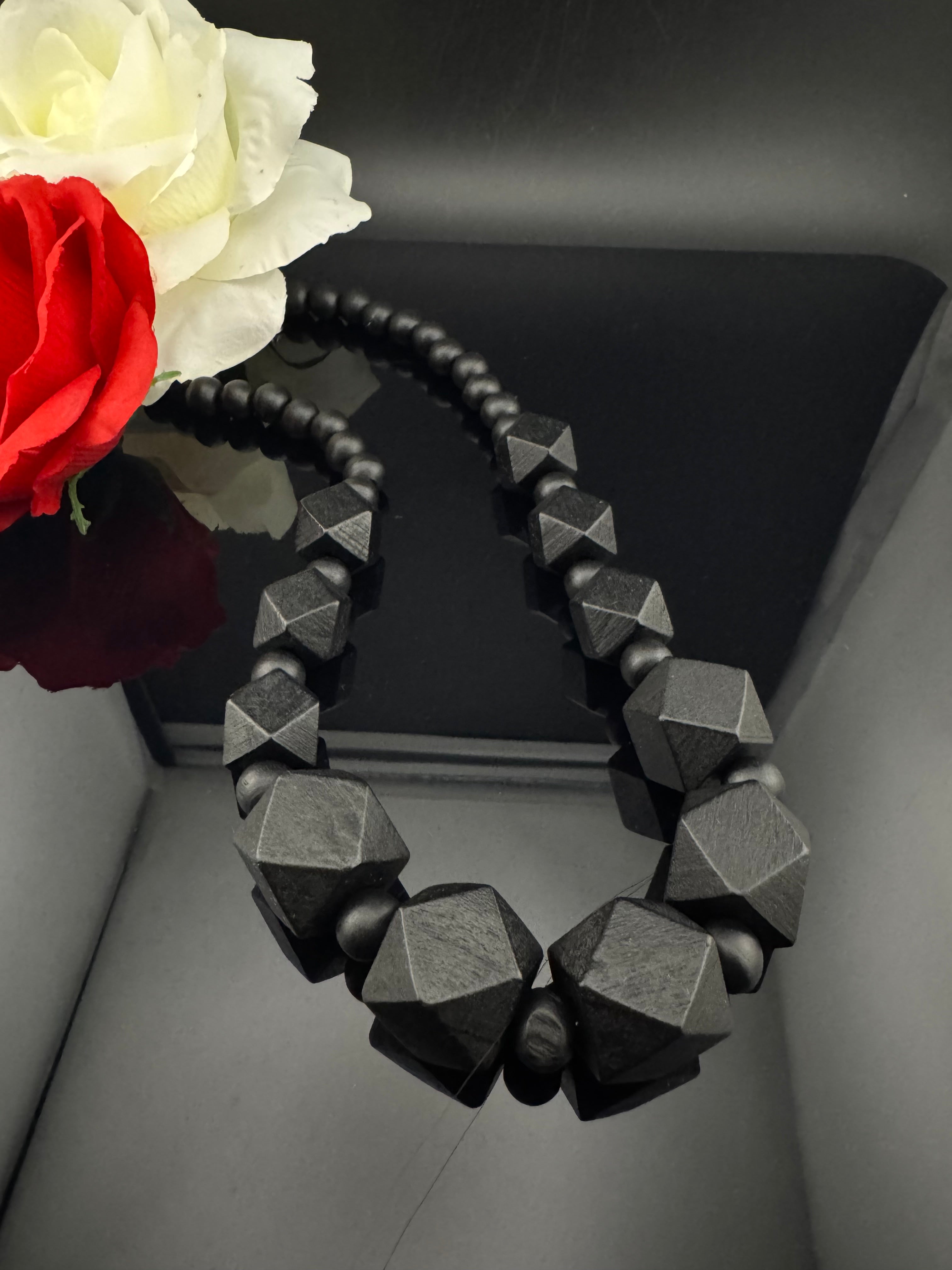 Premium Quality Wooden NECKLACE ONLY in geometric design necklace which is Designer inspired for everyday and party wear