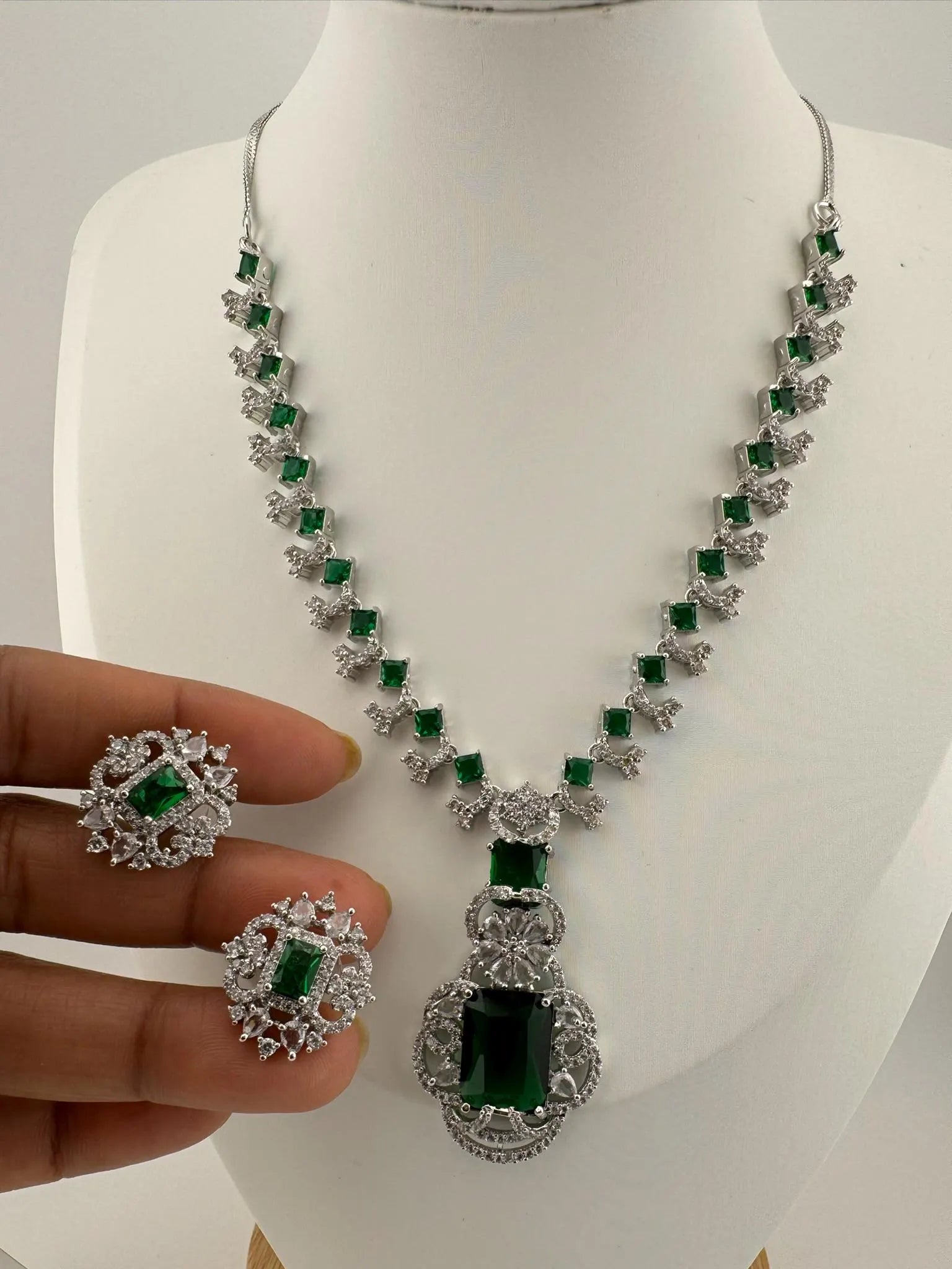 Premium American Diamond, Cubic Zirconia, Silver Polish Green Neeta Ambani Necklace set with studs earring