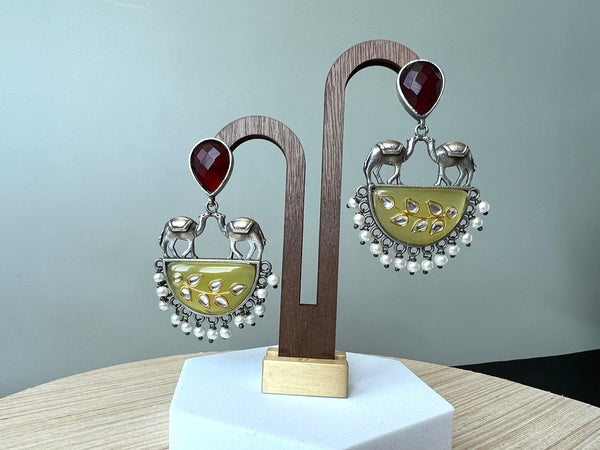Yellow oxidized silver earring with Camels, stones and pearls