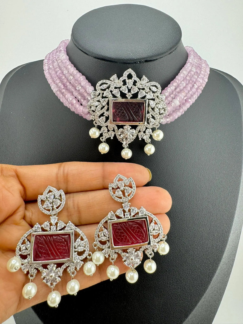 Premium fusion Choker necklace set with CZ pendant, carved stones and Onyx Hydro beads