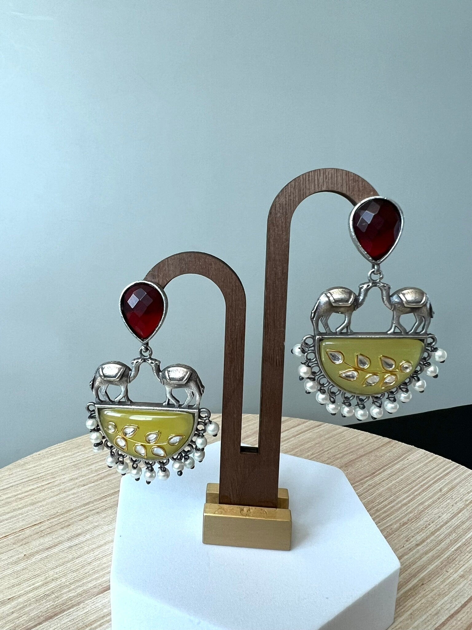 Yellow oxidized silver earring with Camels, stones and pearls