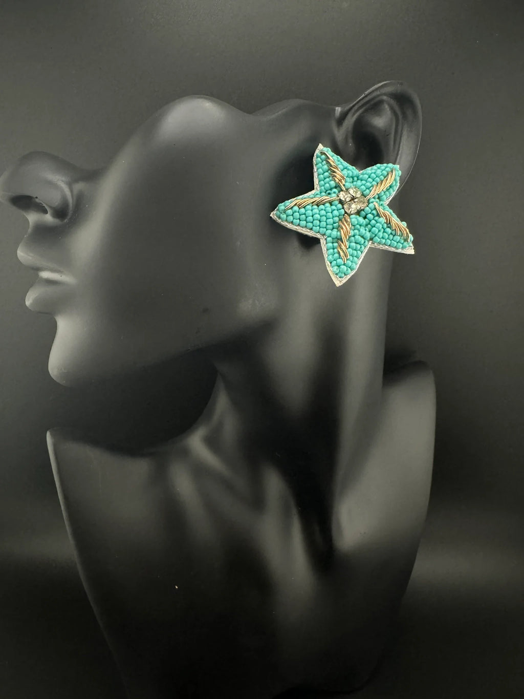 Beaded Turquoise star quirky Stud earrings / Handmade earrings