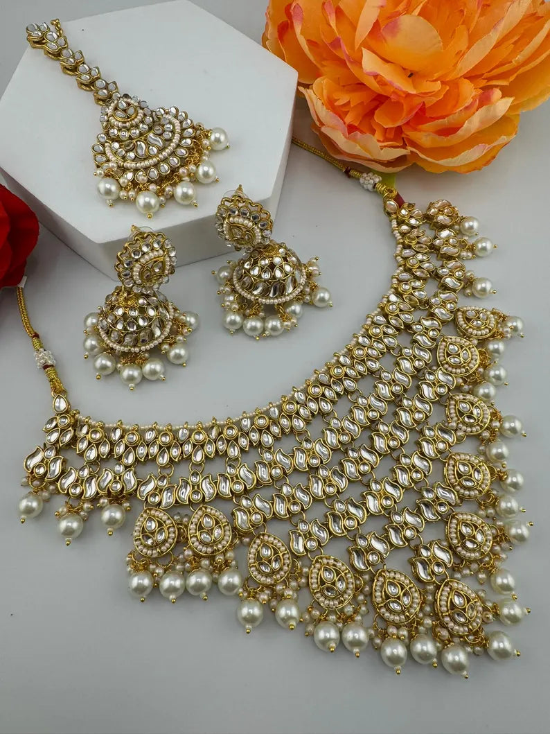 Kundan Heavy Bridal Necklace Set with Jhumka and Tikka