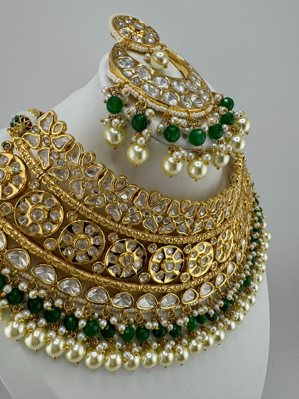 BRIDAL Tyaani Kundan Inspired Premium High gloss Broad Bridal necklace set with earring and Tika