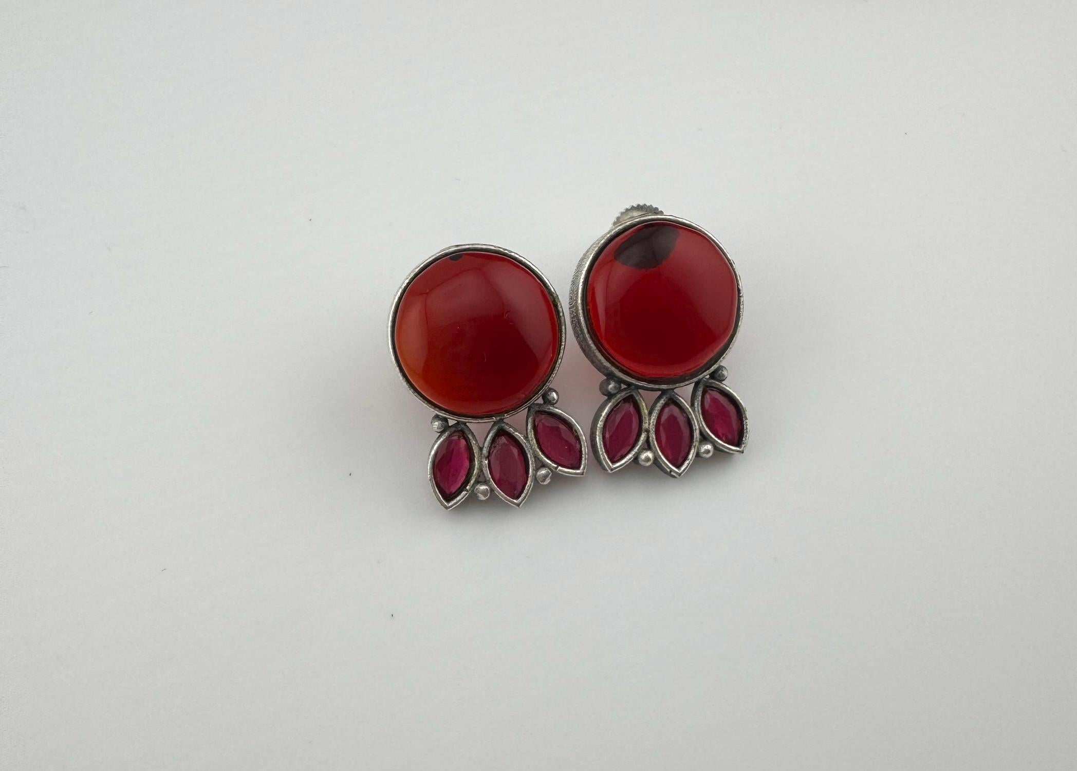 Oxidized German silver, Monalisa Stone studs earring