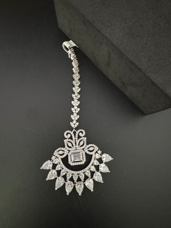Silver Cubic Zirconia/Diamond Tikka, Indian Maang Tikka, Headpiece, Bridal jewelry (Copy)