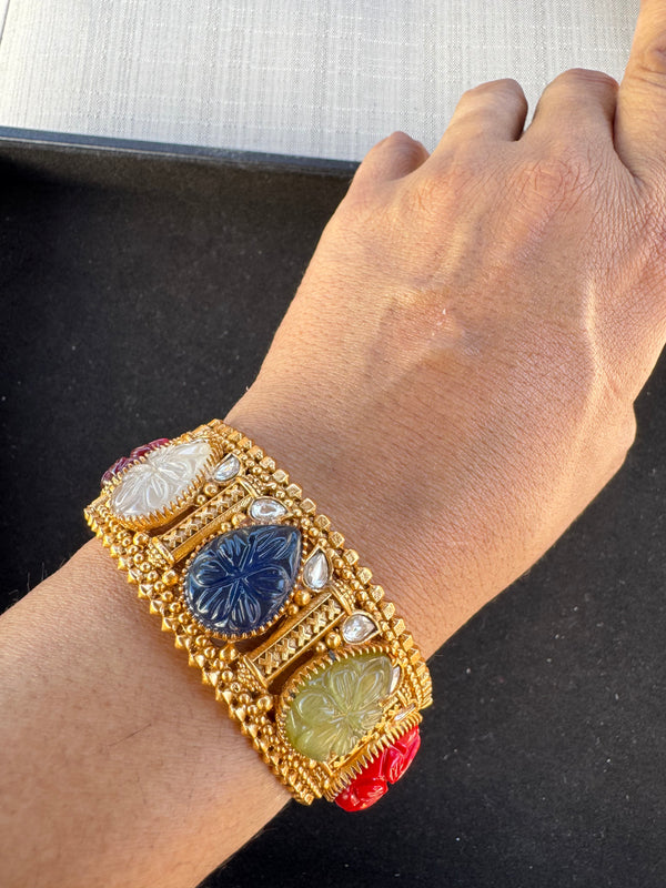 Amrapali,stones, Moissanite Kundan only 1 Banglebracelet (size-2.4", Fits 2.6" upto wrists sizes)