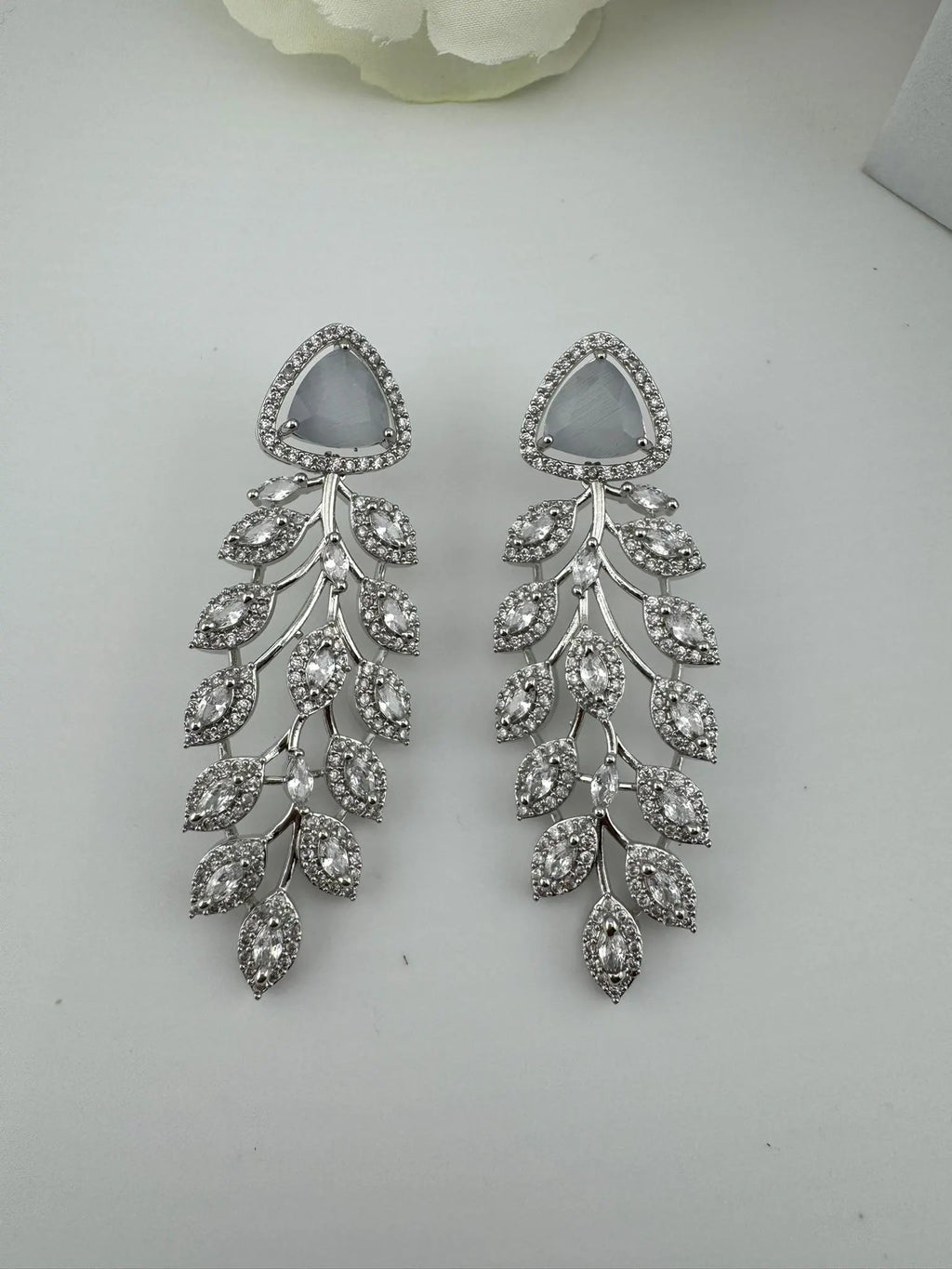 Leaf style Premium Cubic Zirconia, Crystal, Natural stone in silver color Long earrings