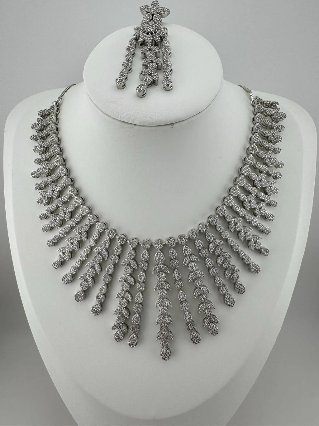 Premium American Diamond, Cubic Zirconia Bridal Collar Necklace with long earrings