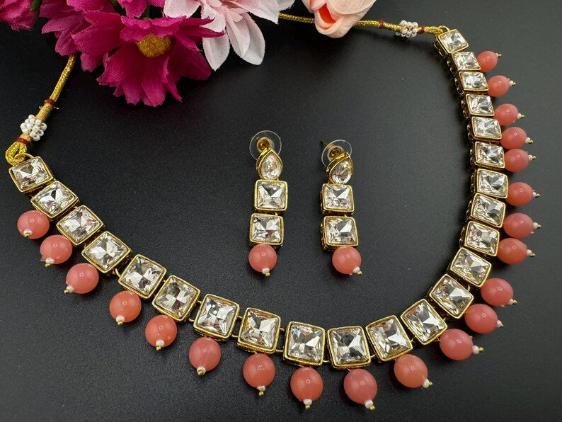 Kundan and Pearls Sleek Necklace Set