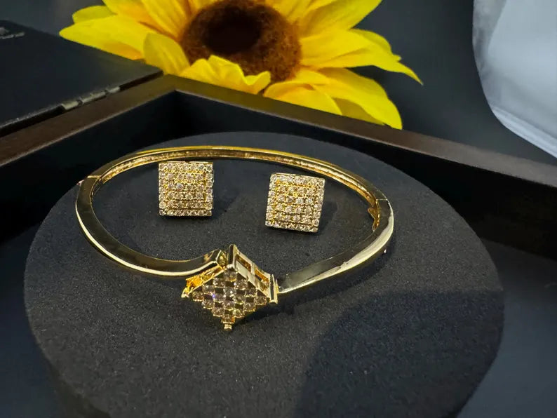 High Quality CZ Gold Polish cubic zirconia Studs with matching Bracelet