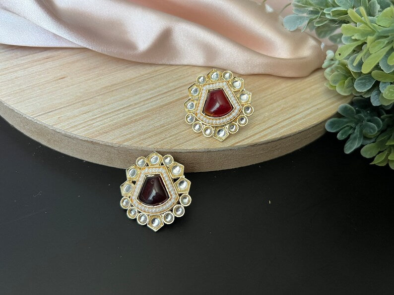 Gold Maroon, Red Stud Monalisa Stone, Pearl earring