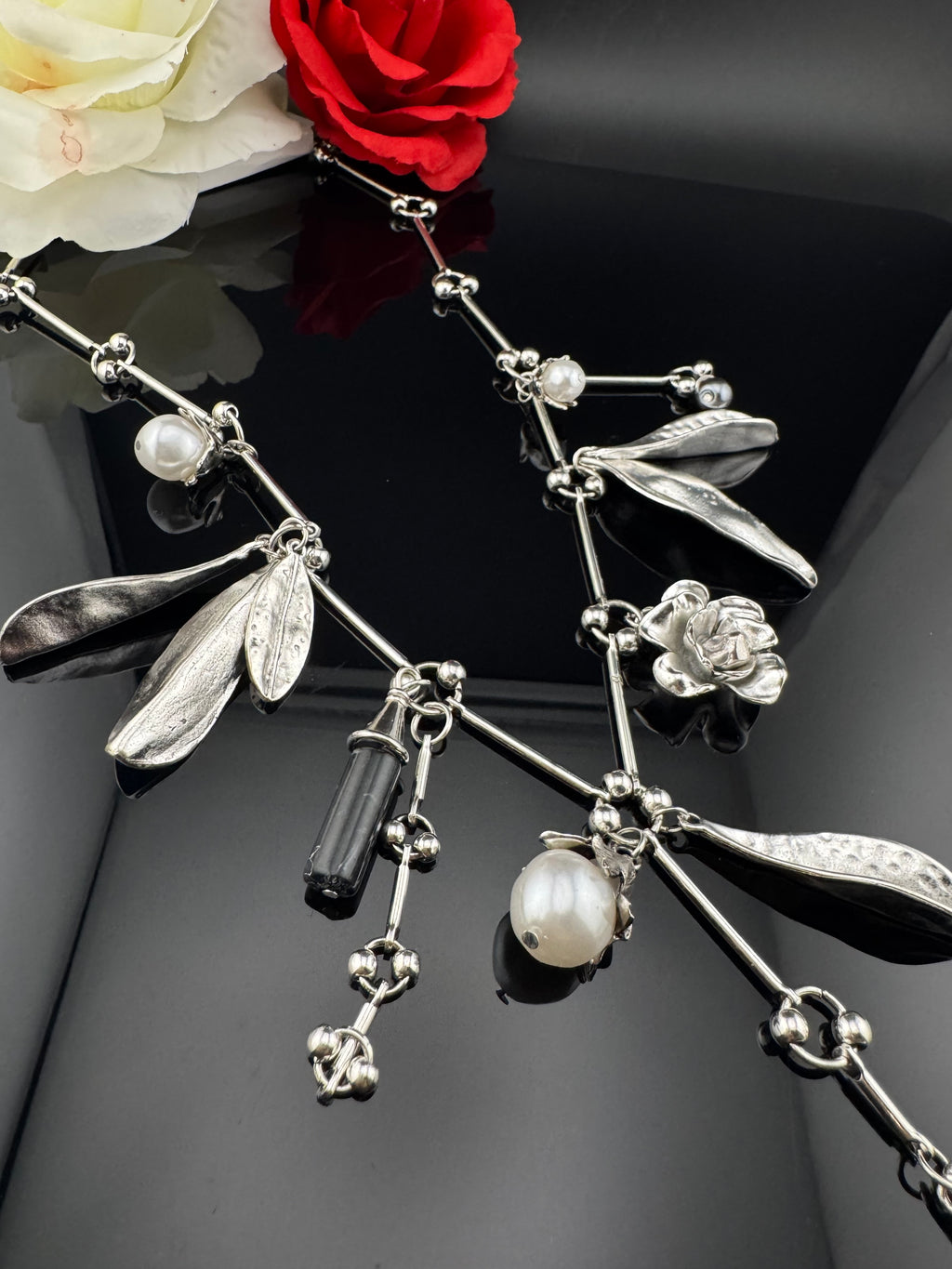 Premium Quality Contemporary NECKLACE ONLY/geometric design necklace/Designer inspired/Indian jewelry/Sleek Necklace/everyday wear/handmade