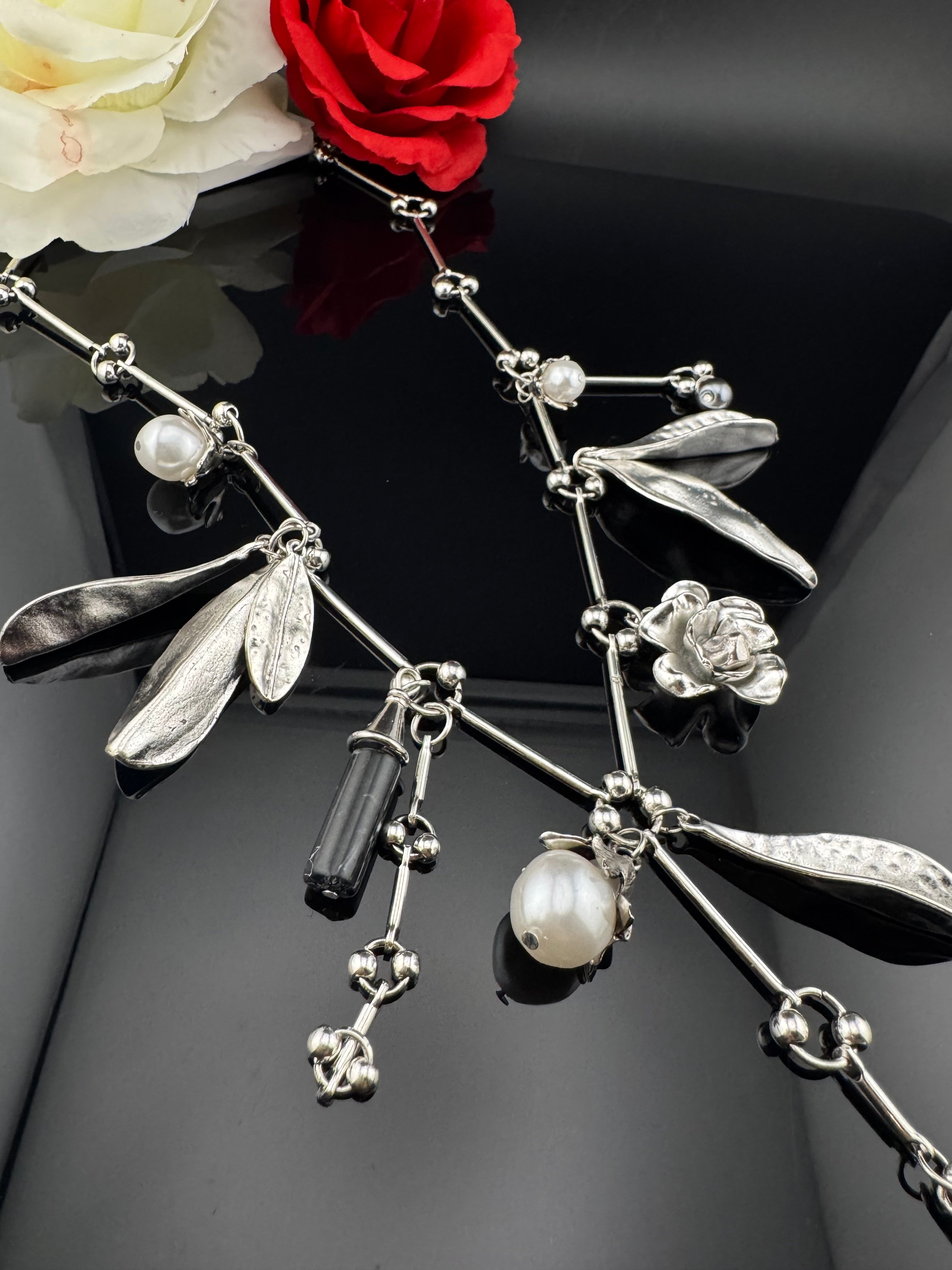 Premium Quality Contemporary NECKLACE ONLY/geometric design necklace/Designer inspired/Indian jewelry/Sleek Necklace/everyday wear/handmade