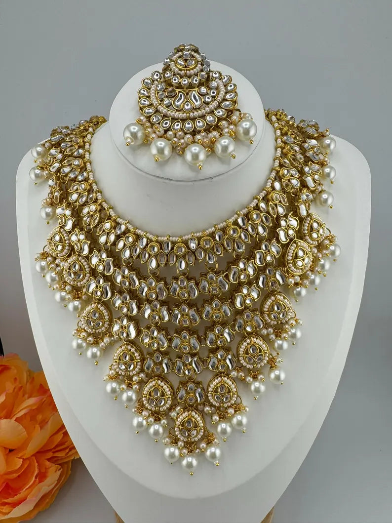 Kundan Heavy Bridal Necklace Set with Jhumka and Tikka