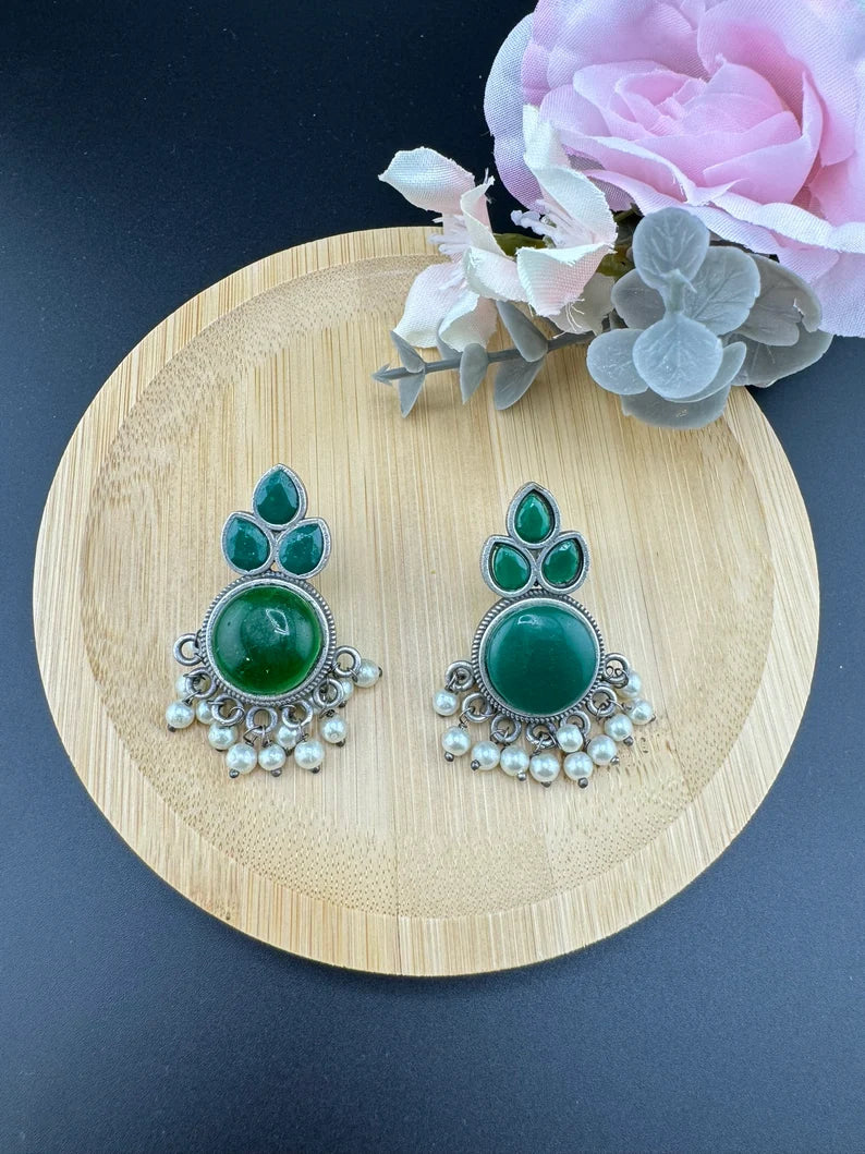 Green Monalisa and pearls stud Oxidized German Silver earring