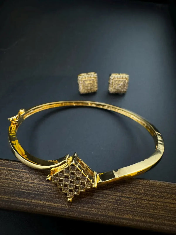 High Quality CZ Gold Polish cubic zirconia Studs with matching Bracelet