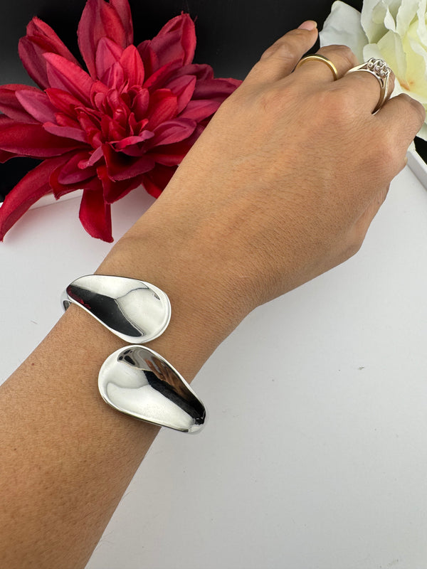 Brushed finished Gold Chunky Cuff Bracelet Bangle, Anti Tarnish, fits sizes upto 2.6"