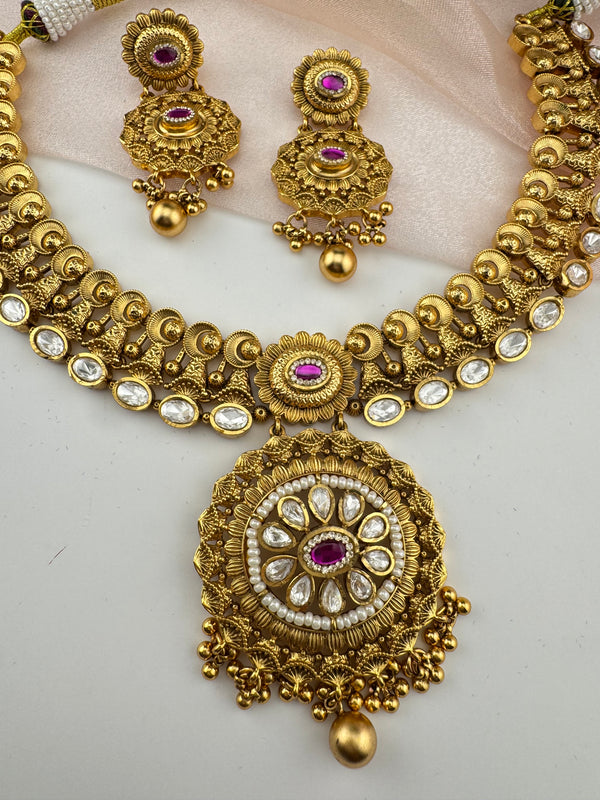 Rajwadi kundan, pearls Gold necklace set, Indian Bridal Jewelry set