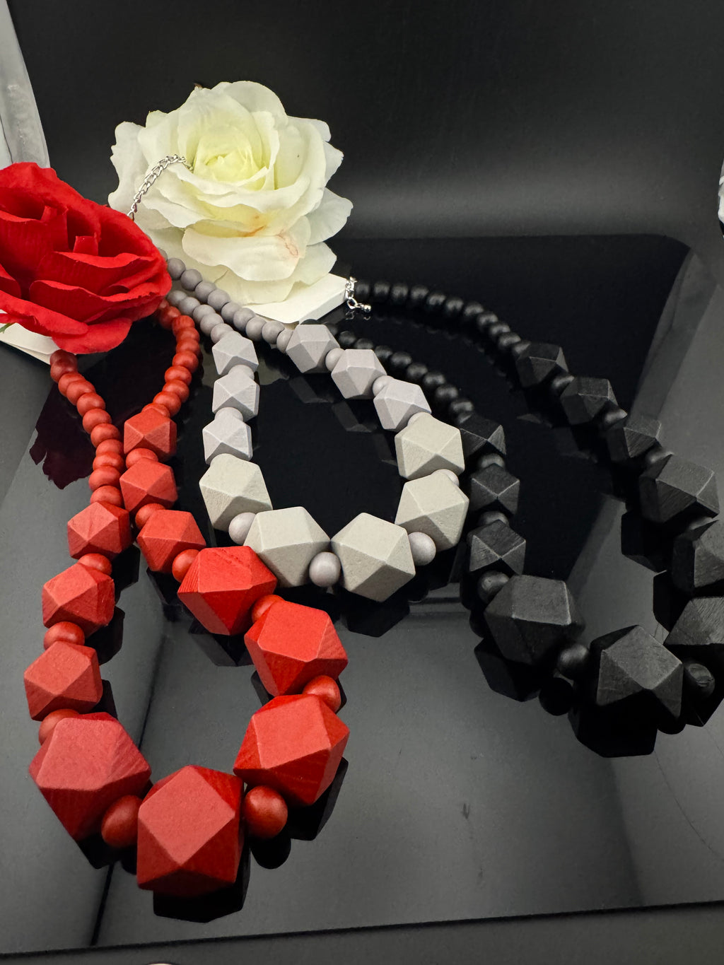 Premium Quality Wooden NECKLACE ONLY in geometric design necklace which is Designer inspired for everyday and party wear