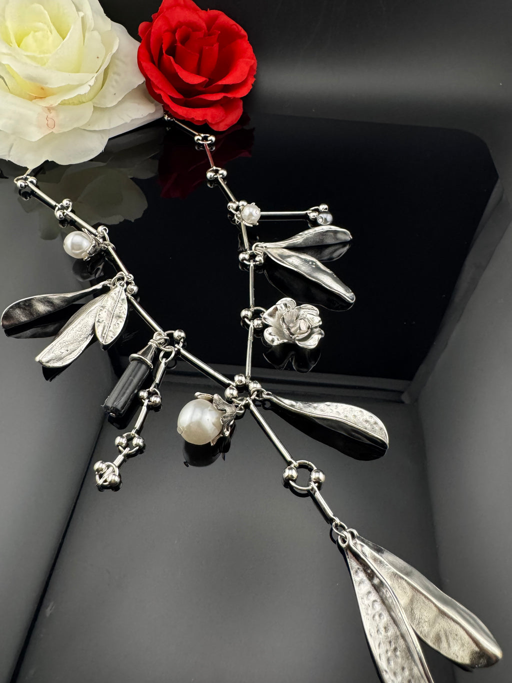 Premium Quality Contemporary NECKLACE ONLY/geometric design necklace/Designer inspired/Indian jewelry/Sleek Necklace/everyday wear/handmade