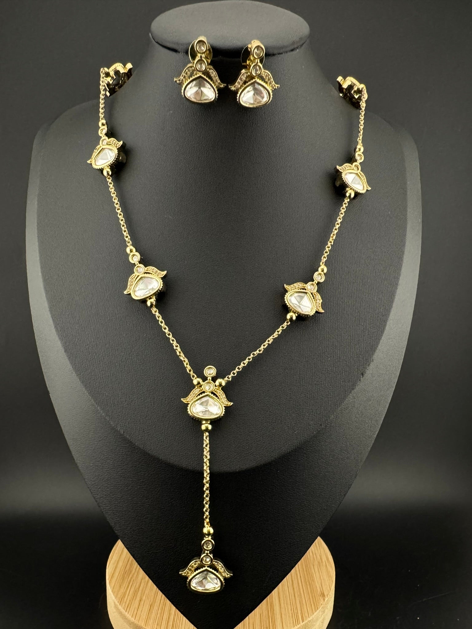 Premium quality Matt gold Uncut moissanite Kundan Sleek Long charms Necklace with studs earrings/Teens long sleek necklace/Bridesmaids gift