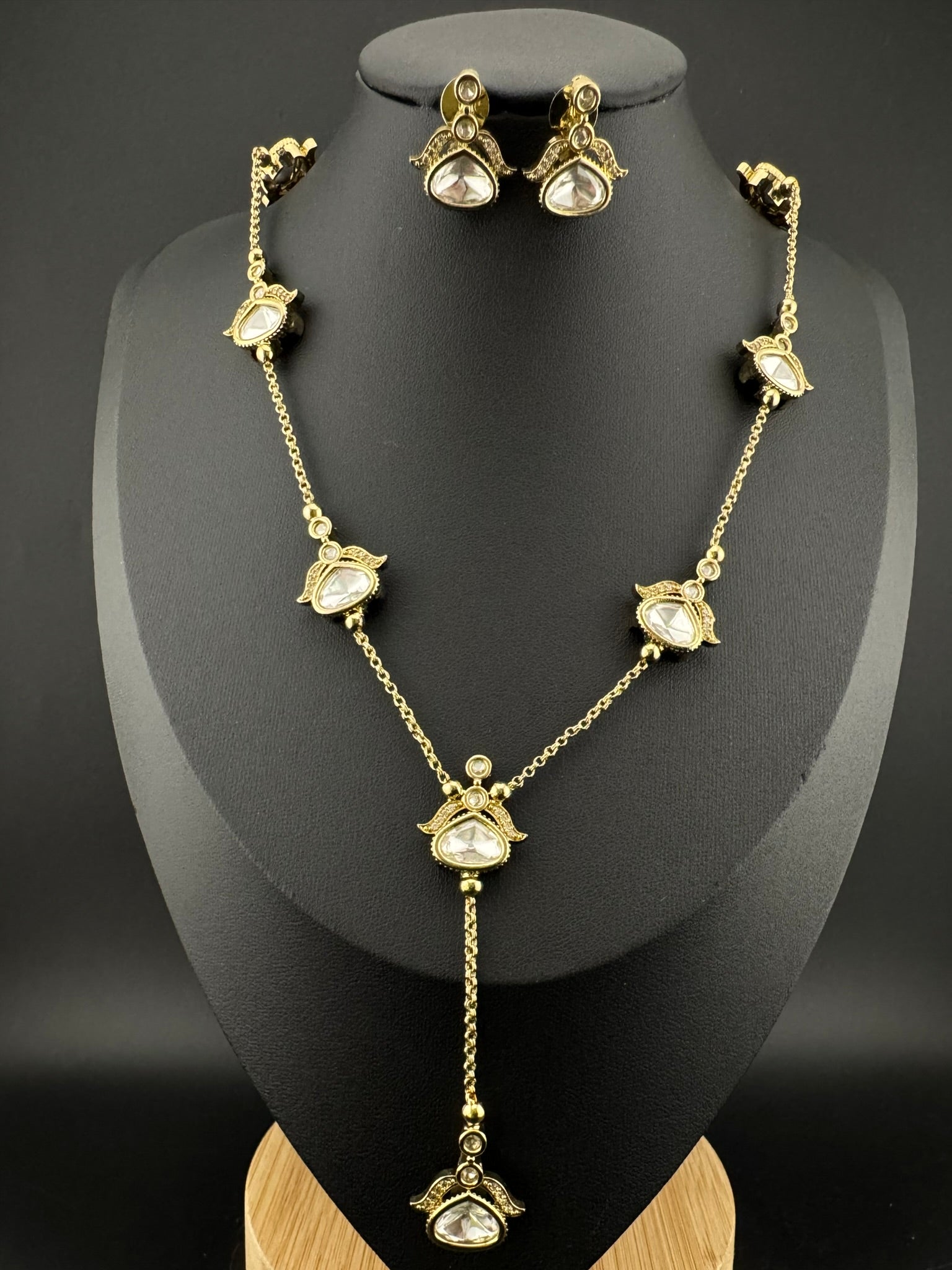 Premium quality Matt gold Uncut moissanite Kundan Sleek Long charms Necklace with studs earrings/Teens long sleek necklace/Bridesmaids gift