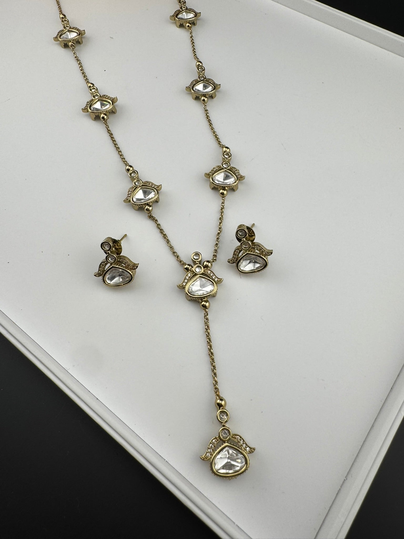 Premium quality Matt gold Uncut moissanite Kundan Sleek Long charms Necklace with studs earrings/Teens long sleek necklace/Bridesmaids gift