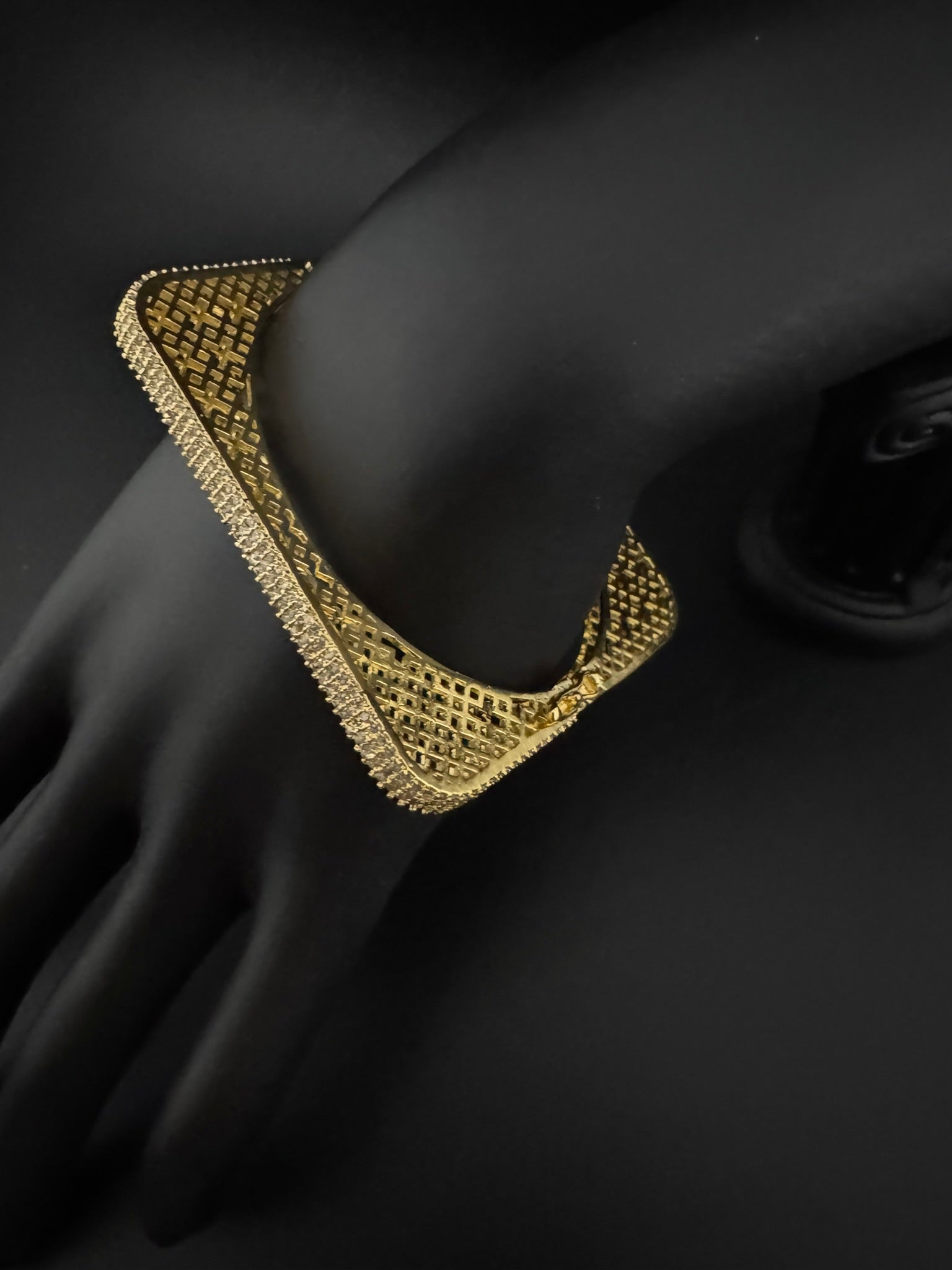 High Quality Square Gold Polish, Cubic Zirconia Openable Bracelet Designer bracelet