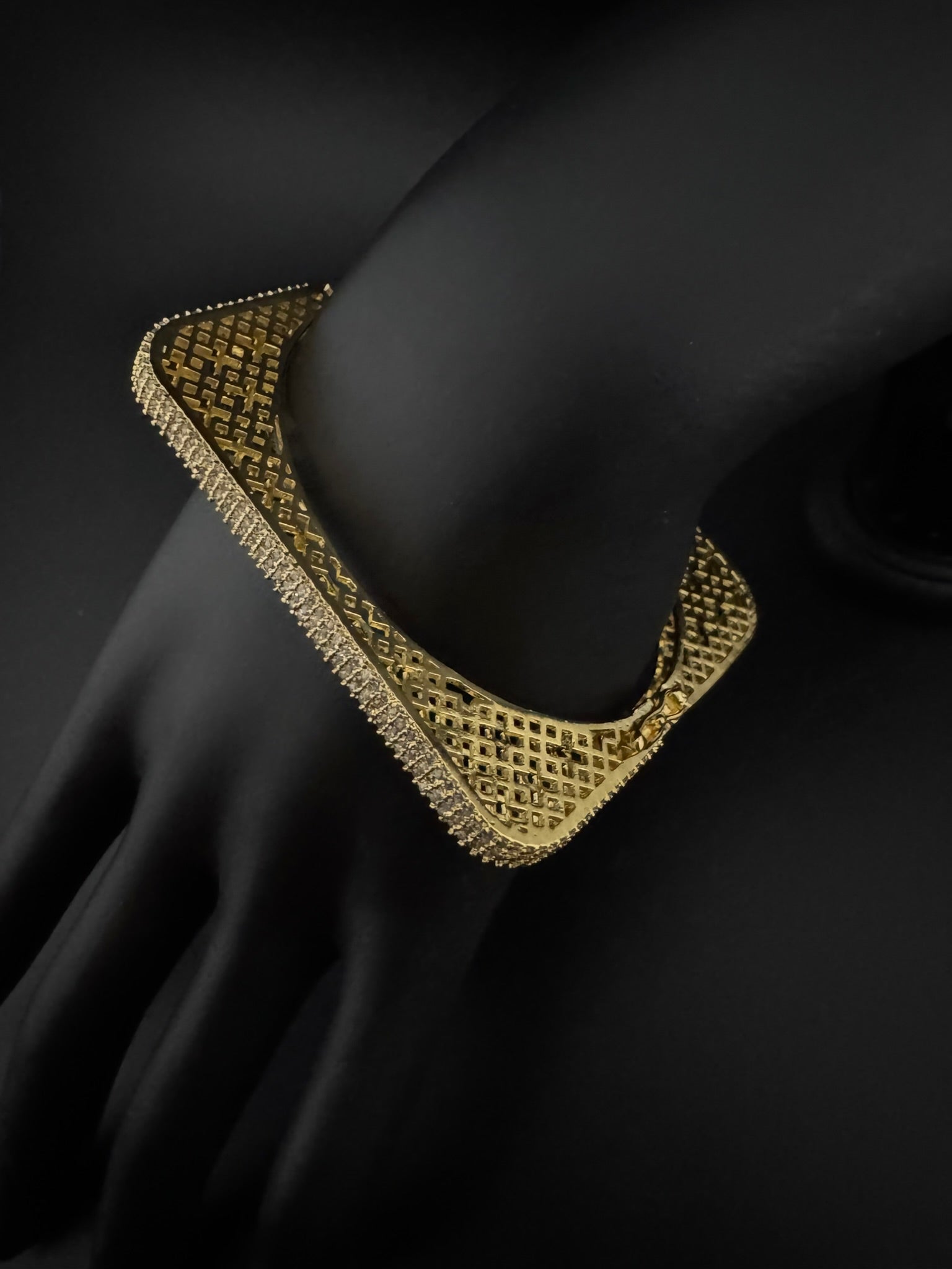 High Quality Square Gold Polish, Cubic Zirconia Openable Bracelet Designer bracelet