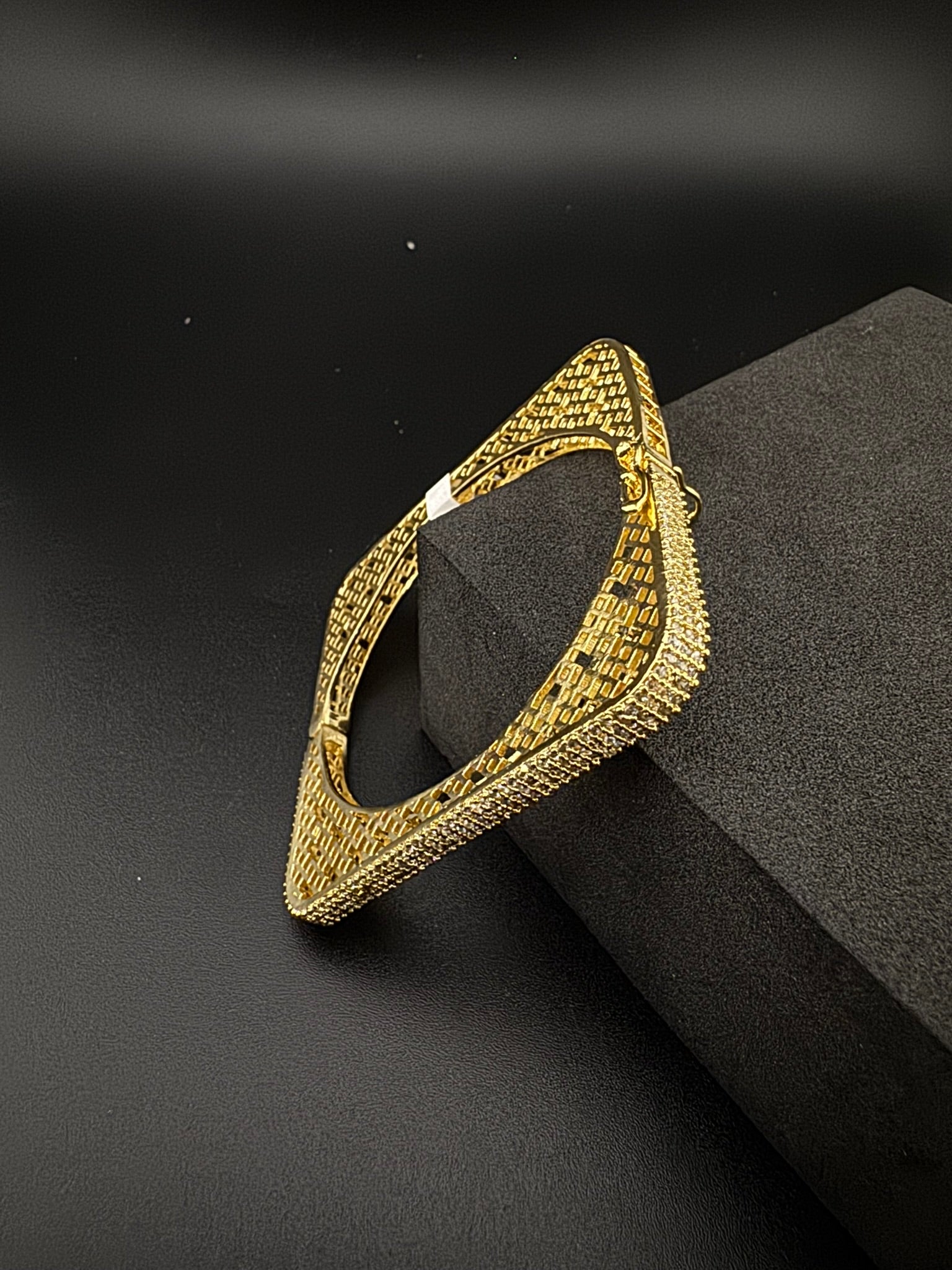 High Quality Square Gold Polish, Cubic Zirconia Openable Bracelet Designer bracelet