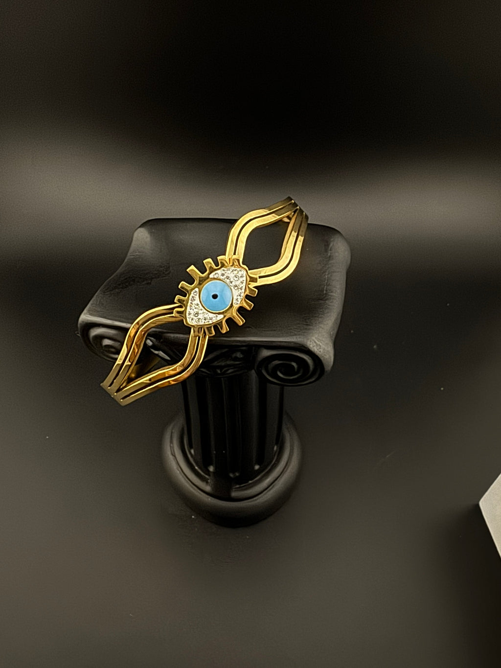 High Quality Gold Polish, Cubic Zirconia and stones Designer bracelet/Statement Bracelet/Indian Jewelry/Openable bangle/Fits upto 2.6" size