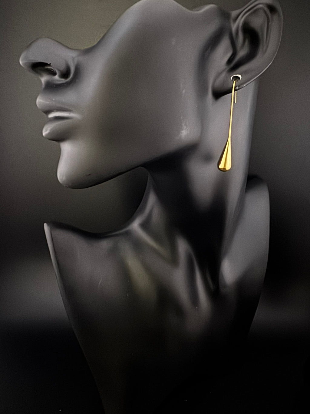 Anti-Tarnish, Water resistant Gold dangle earrings in drop design/Everyday earrings/Light weight everyday jewelry/sleek long earring