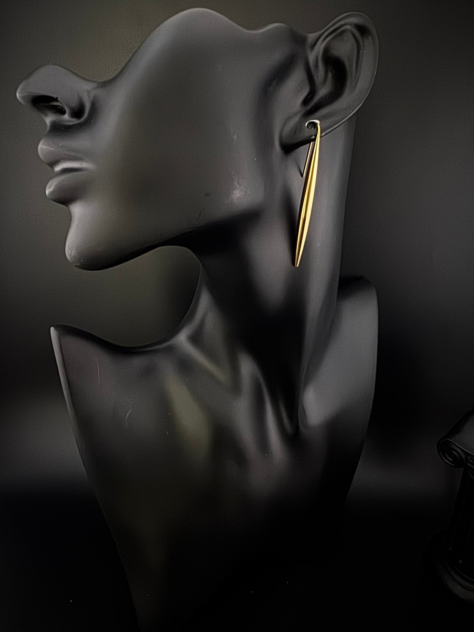 Anti-Tarnish, Water resistant Gold dangle earrings in drop design/Everyday earrings/Light weight everyday jewelry/sleek long earring