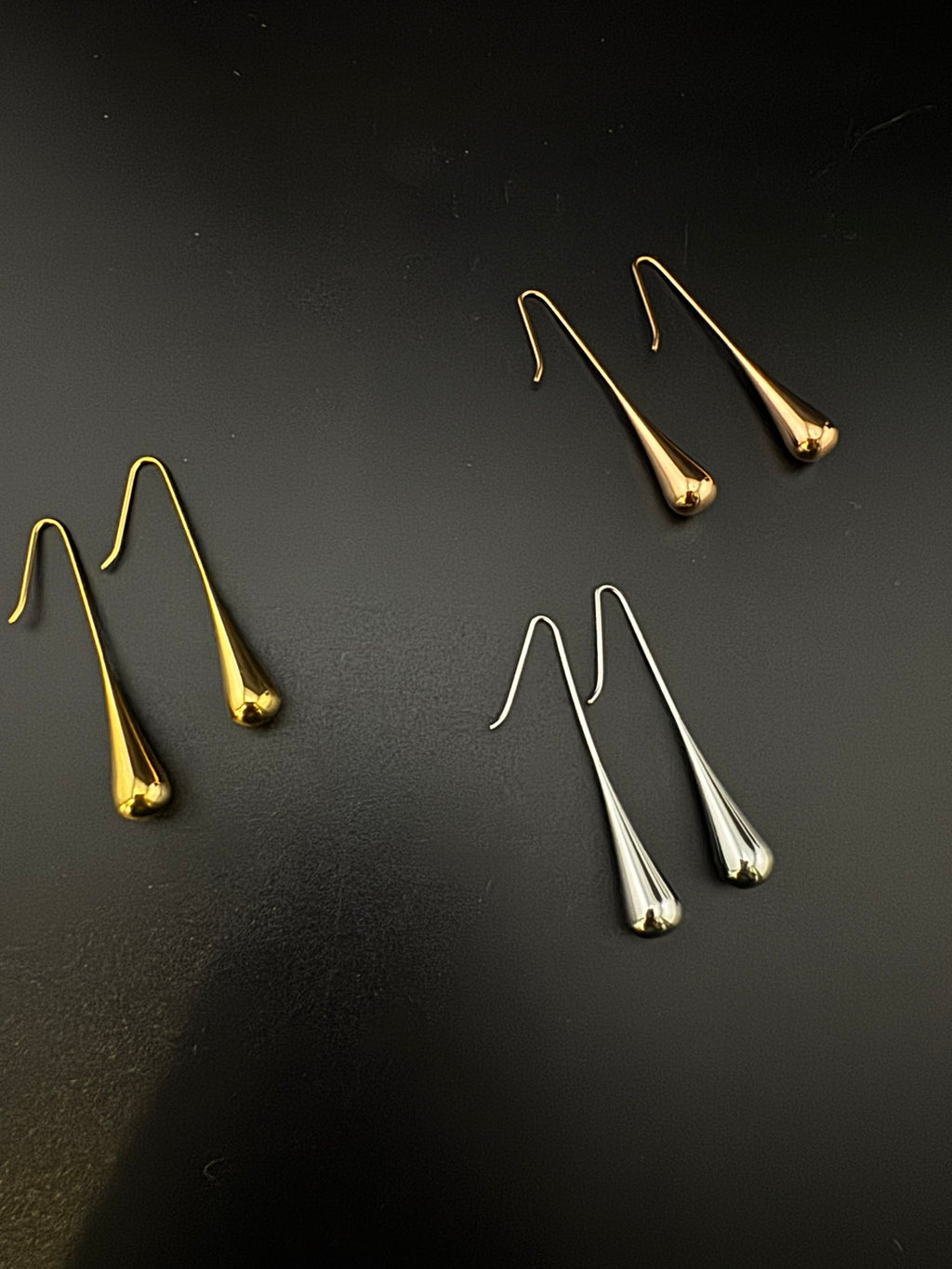 Anti-Tarnish, Water resistant Gold dangle earrings in drop design/Everyday earrings/Light weight everyday jewelry/sleek long earring